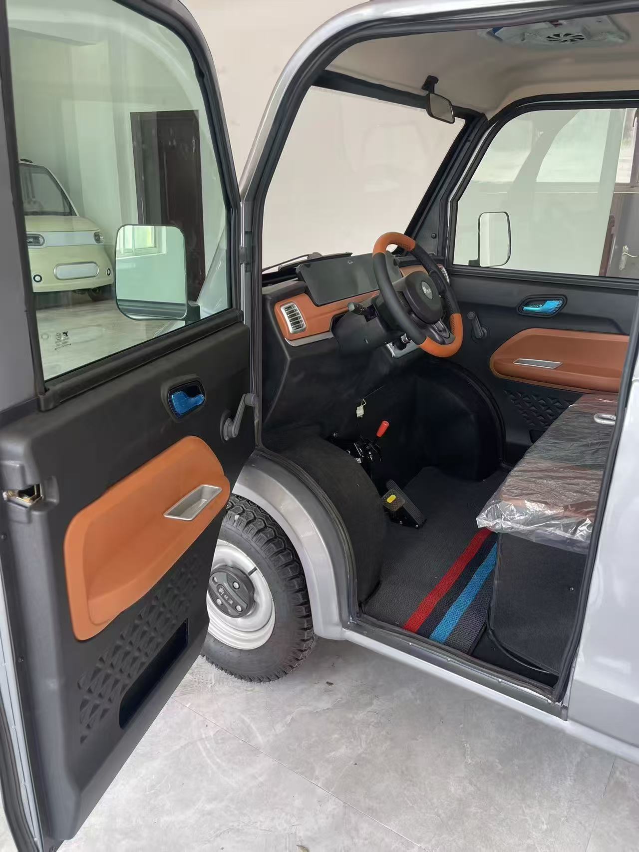 Electric Mini Pickup Truck 2000W--4000W AC Motor 60V 72V Battery Four Wheel Electric Cargo Vehicle Full Floating Rear Axle Steel Wire Tires Urban Delivery Truck