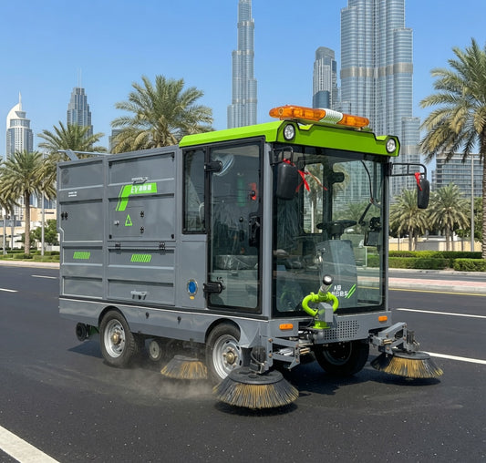 YX-6C Electric Road Sweeper Cleaning Vehicle 60V5000W Vacuum Sweeper Street Cleaning Machine Large Capacity Garbage Bin Water Spraying System New Energy Sanitation Equipment
