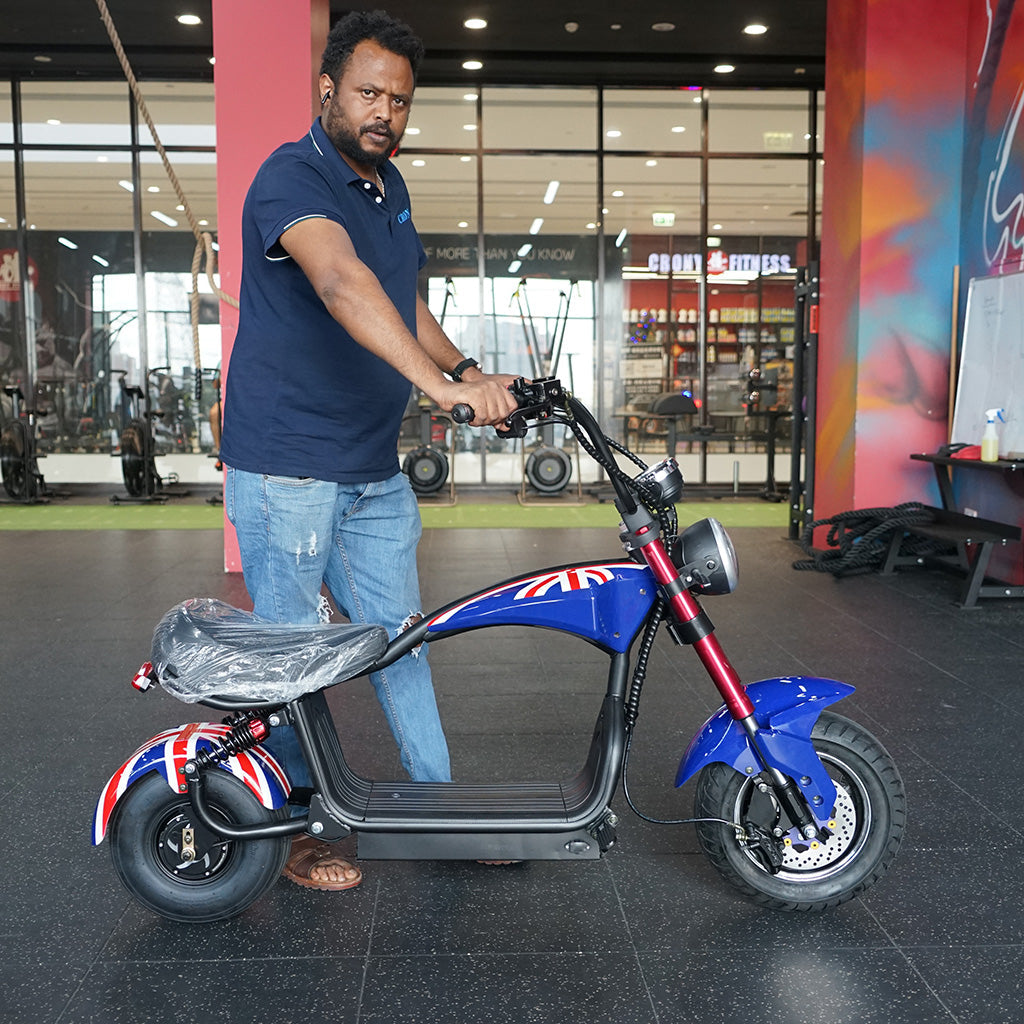X1 Kick Harley-style motorcycle, Top Speed 25kmh, 25km Range, 1200W