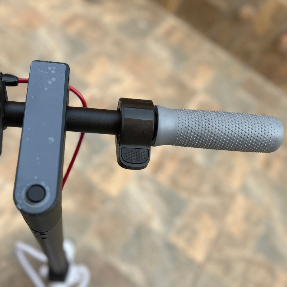 XM M365 with APP Electric Kick Electric scooter Top Speed 25kmh, 25km Range, 250W