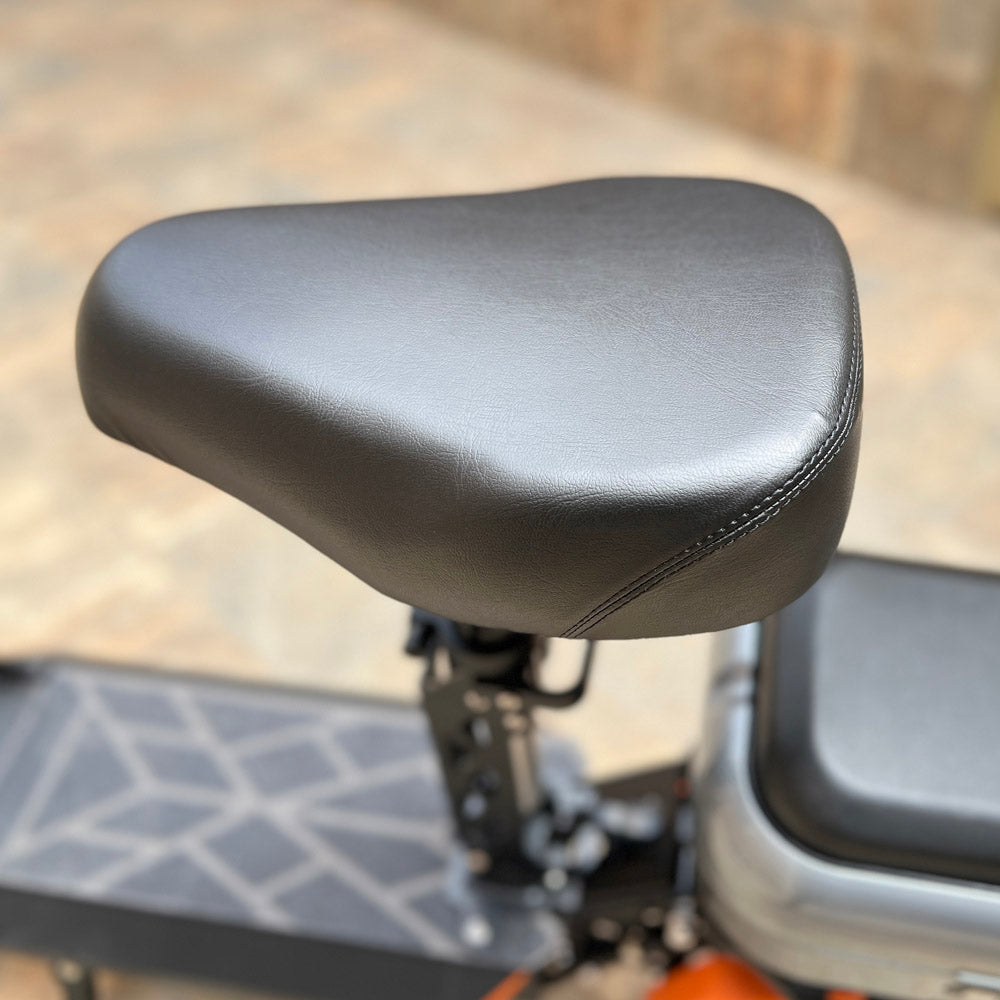 M4 Max dual drive with APP Electric scooter, Top Speed 25kmh, 35km Range, 1200Wx2