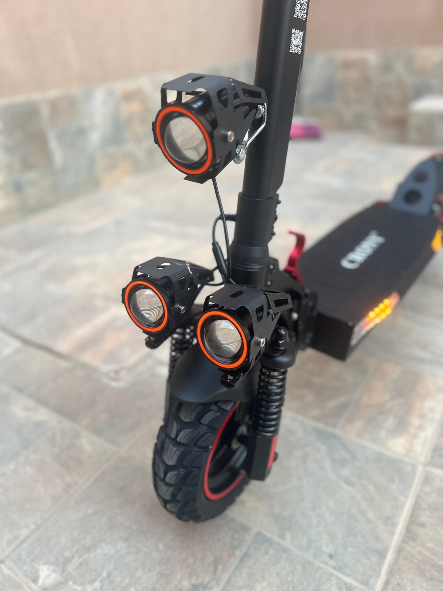 V10 big display high speed Fast Speed Personal Mobility Electric scooter, Top Speed 25kmh, 30km Range, 1000W