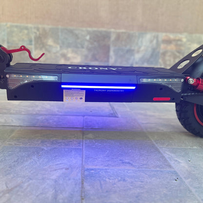 V10 big display high speed Fast Speed Personal Mobility Electric scooter, Top Speed 25kmh, 30km Range, 1000W