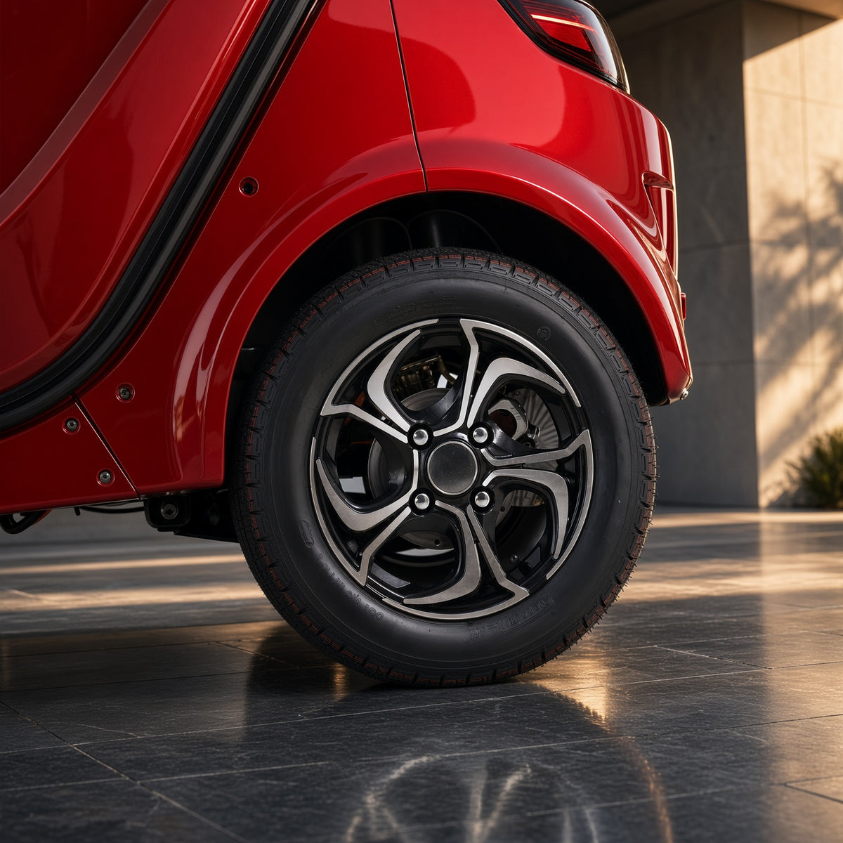 EV5 Electric Mini Car L6E 2.2kW Motor 60V Lead-Acid/NCM 65-70km Range 2-3 Seater 45km/h