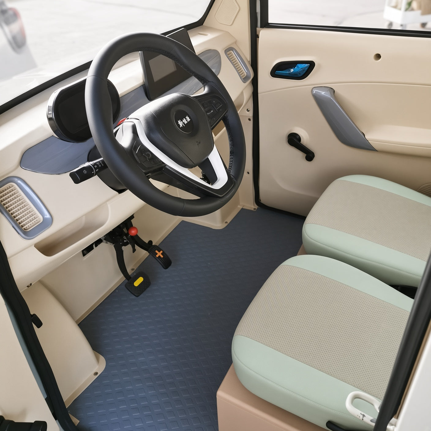 C4 4-Door 4-Seater Electric Mini Car 48V/60V 1000W Motor Separate Seats for Community Travel