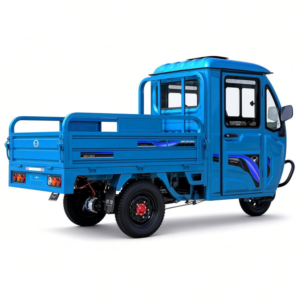 Q8 Enclosed Electric Cargo Tricycle 600-800kg Load 70-90km Range 30-50km/h 2-Seater