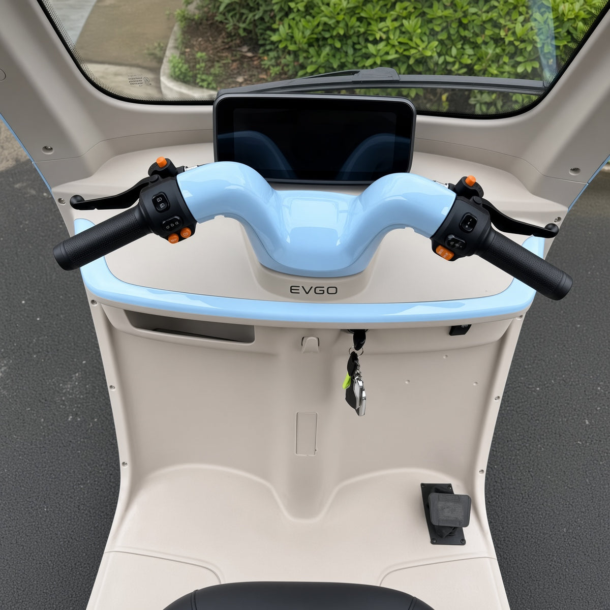 OP1200DZK Electric Cabin Tricycle L2E 60V 45Ah 70km Range 40km/h 2-Seater EEC