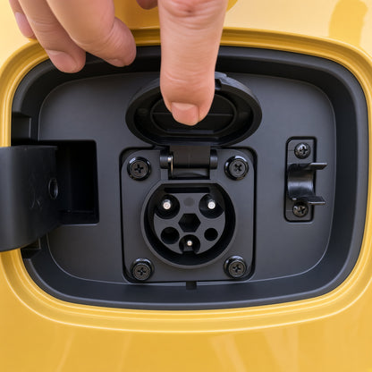 EV2 KQ20 Electric Mini Car L6E 5kW Motor 72V 100Ah Lithium 110km Range 2-Seater 45km/h